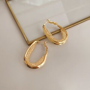 Vintage Antique Style Earrings With Silver Needle